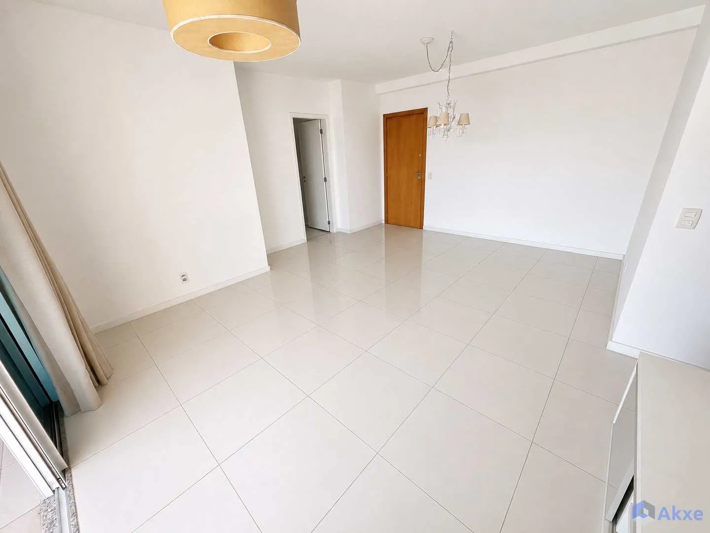 2-bedroom apartment with an en-suite and balcony grill — photo 8