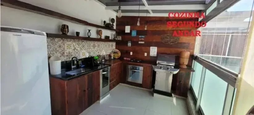 Furnished duplex with 3 bedrooms and 200 m² — photo 2
