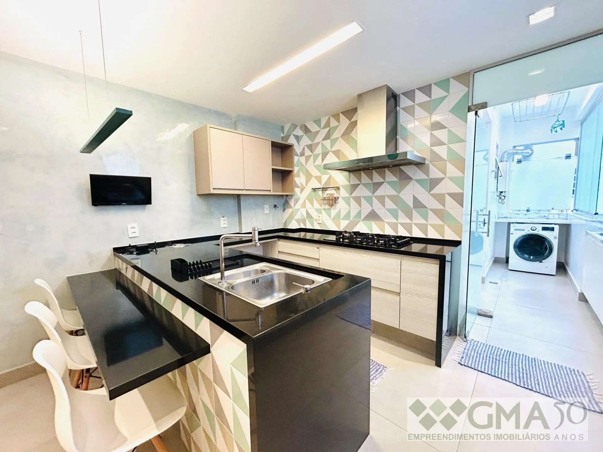 Furnished 110 m² apartment with 3 bedrooms and 1 parking spot — photo 6