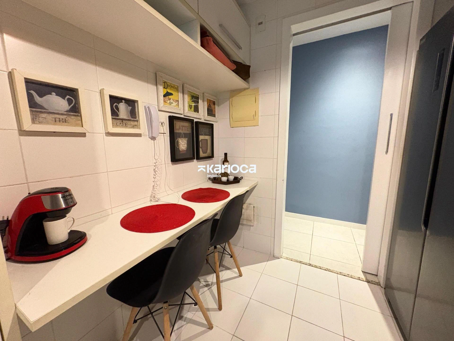 Furnished 3-bedroom apartment with private BBQ — photo 18