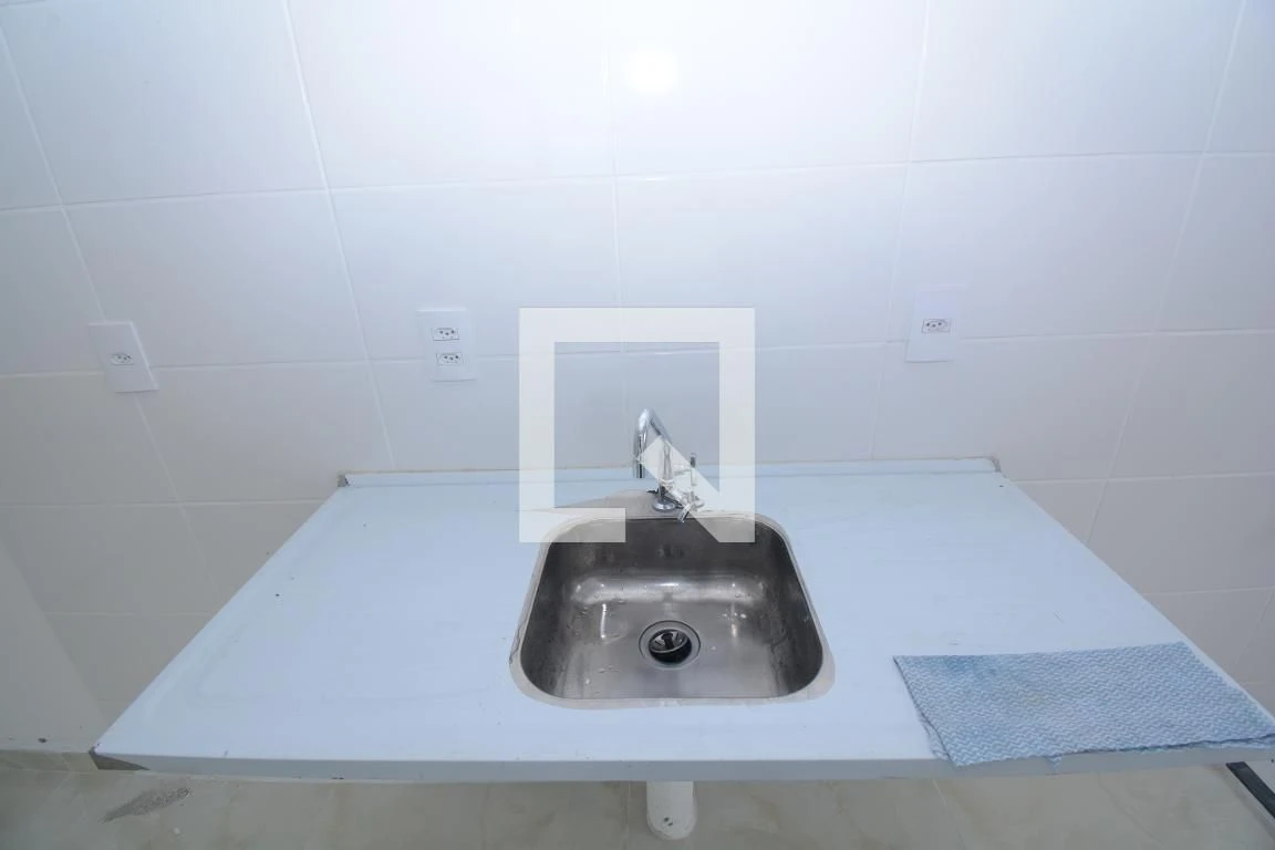 2-bedroom apartment in a building with a gym — photo 24