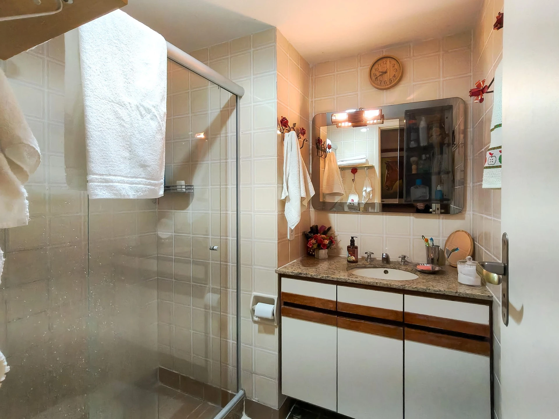 Mountain view in a 3-bedroom apartment, 200 m² — photo 52