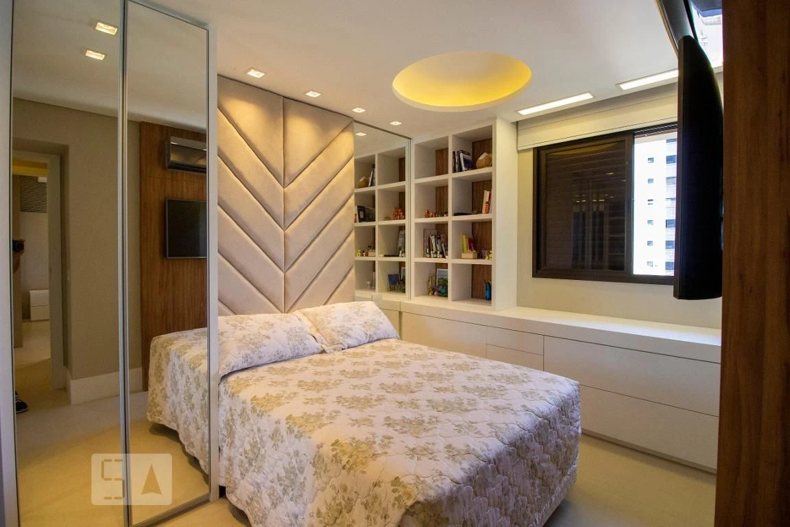 Apartamento de 4 quartos com janelas do piso ao teto, Centro — photo 15