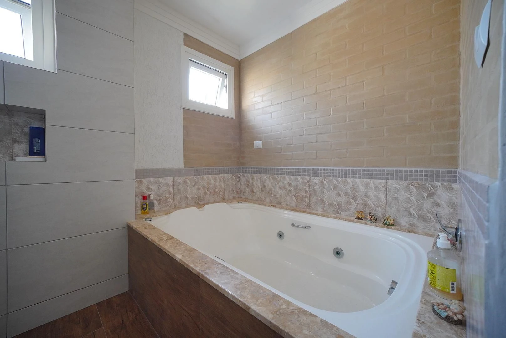 House with 2 bedrooms, 2 bathrooms and private garden — photo 28