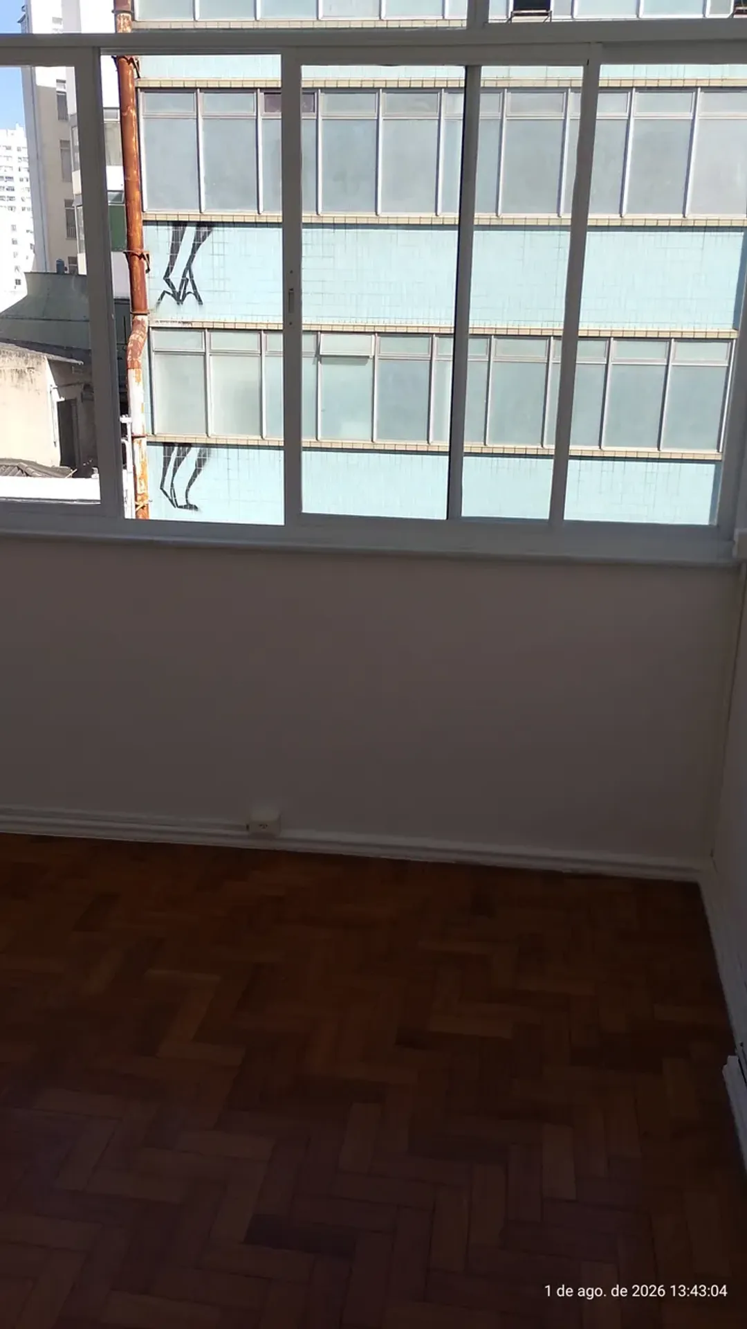 Unfurnished 1-bedroom apartment with 2 bathrooms — photo 8