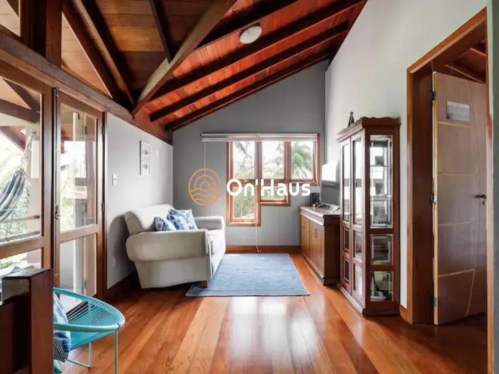 Furnished house with 4 bedrooms and 840 m² — photo 19