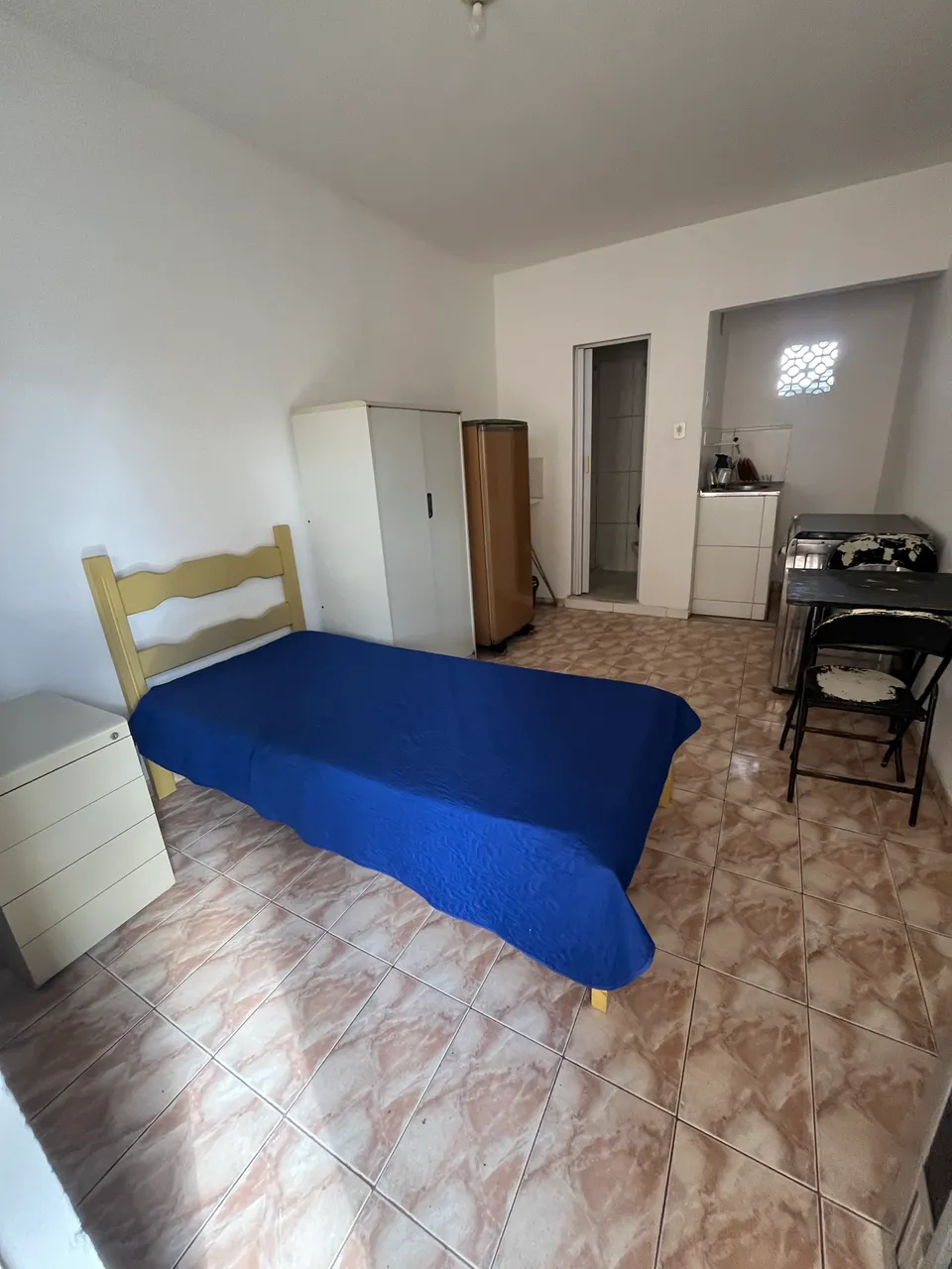 Furnished house with 1 bedroom and 1 bathroom