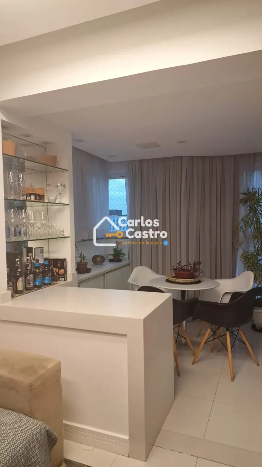 Apartment on the 12th floor with a glass-enclosed balcony — photo 19