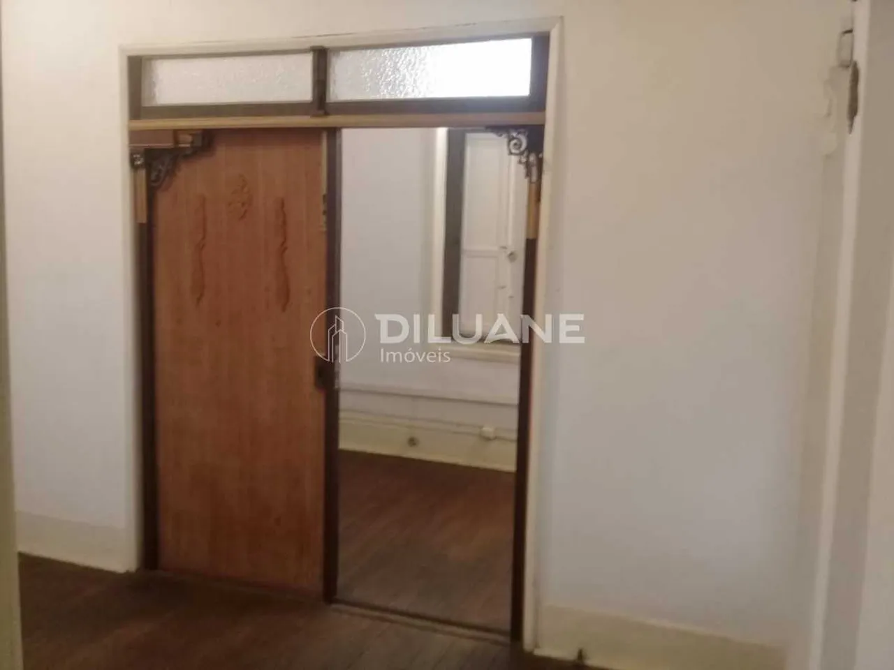 Unfurnished 1-bedroom apartment with 1 bathroom and parking — photo 18