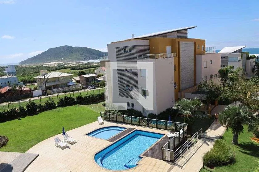 1-bedroom apartment with a balcony and private BBQ — photo 30