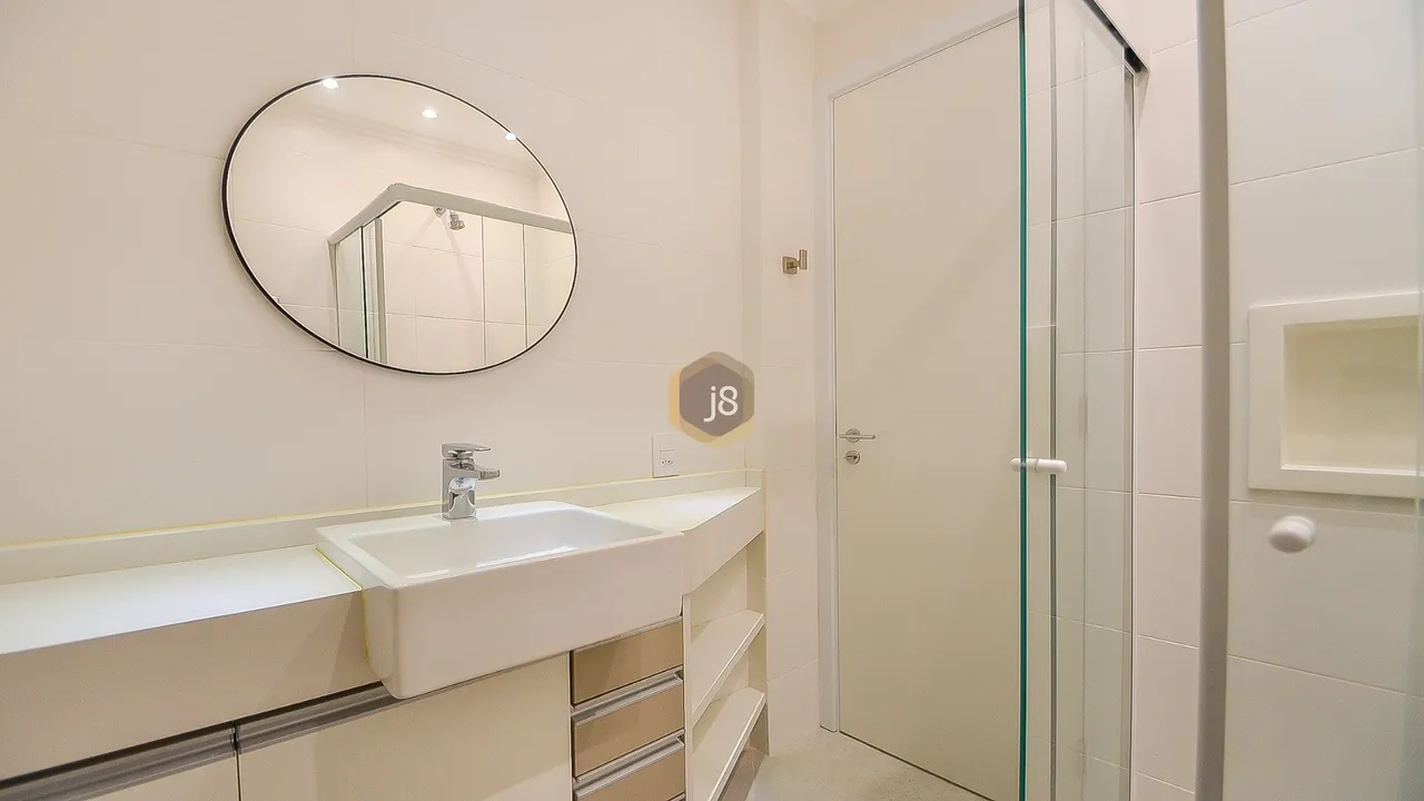 3-bedroom apartment with 137 m² and 3 total bathrooms — photo 20