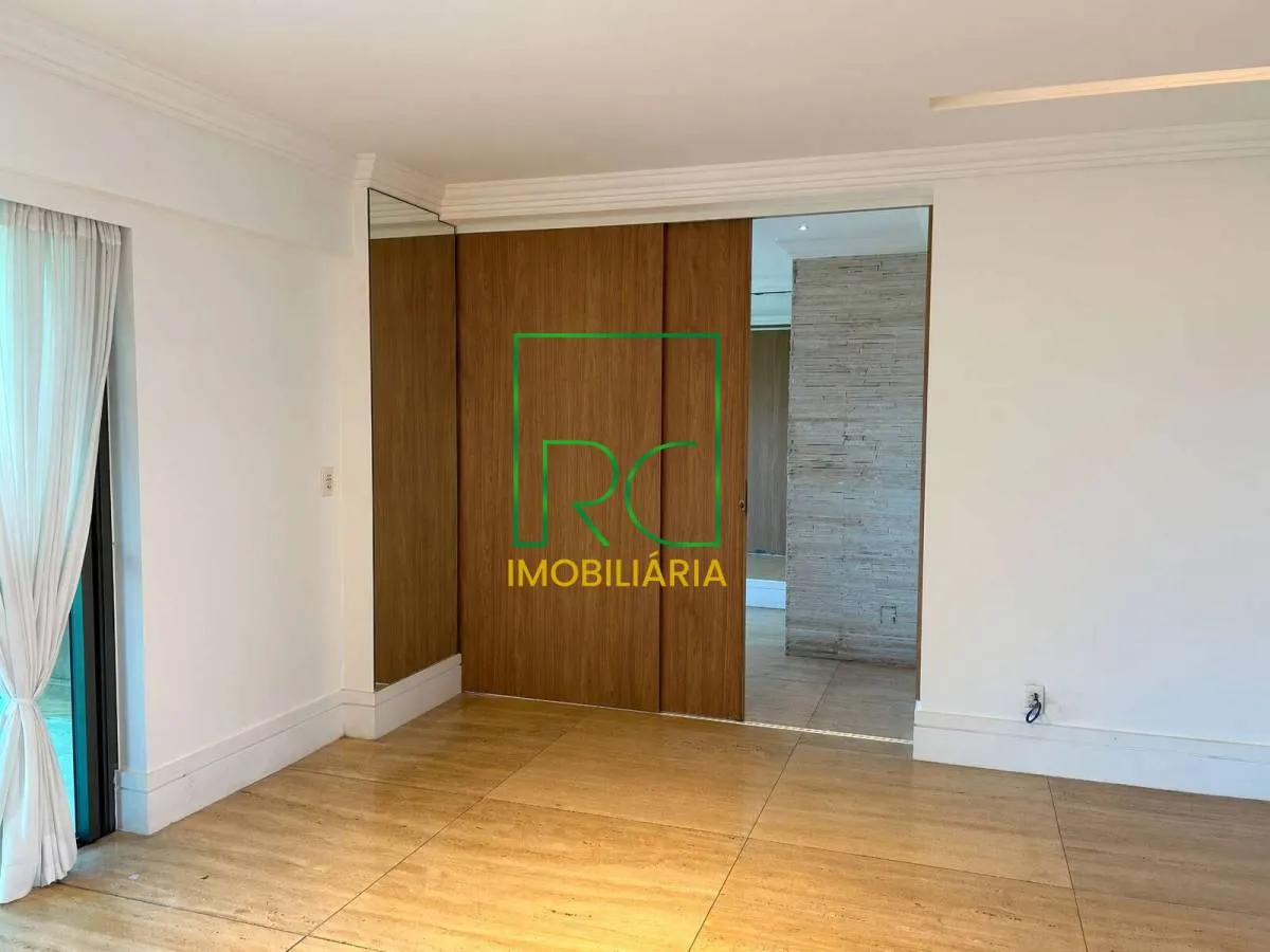 4 quartos e janelas do piso ao teto: apartamento de 174 m² — photo 40