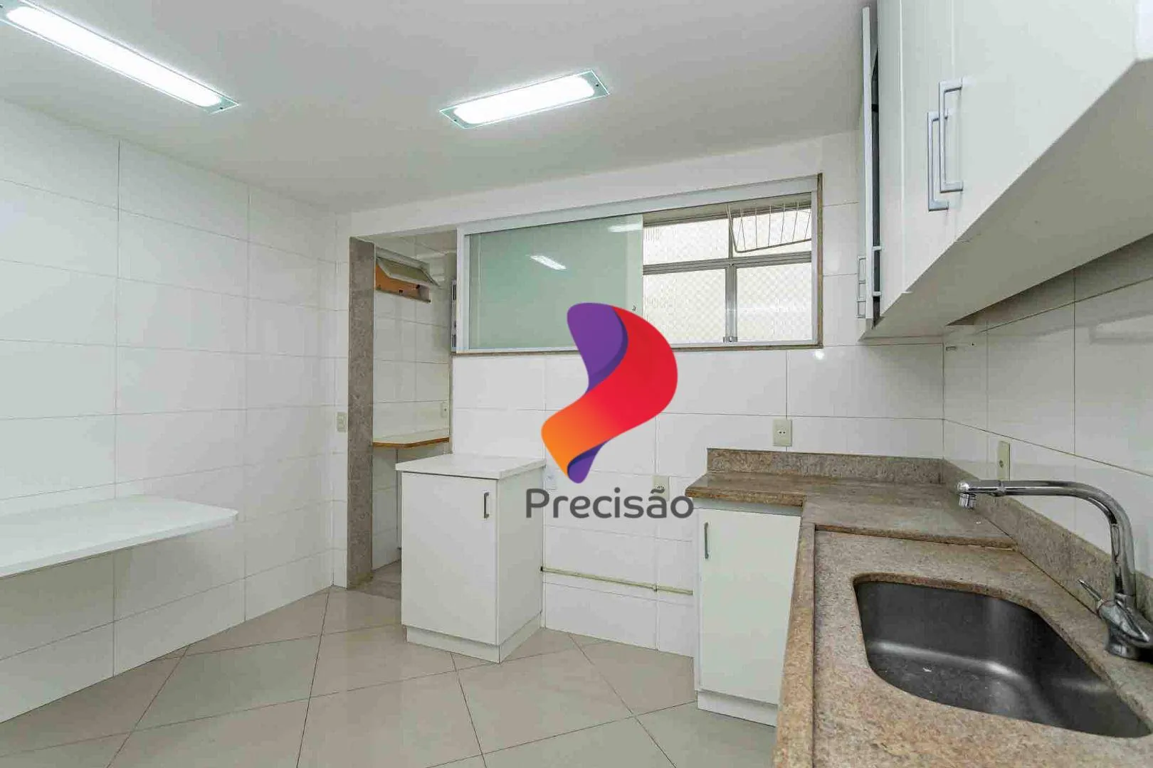 124 m² apartment with 3 bedrooms and 2 parking spaces — photo 28