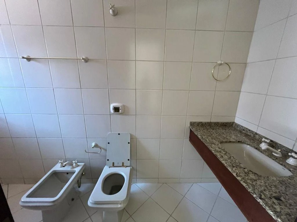 House with 3 en-suite bedrooms and a balcony, 450 m² — photo 36