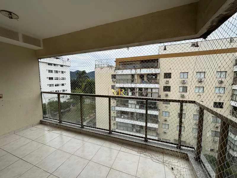2-bedroom apartment in a building with a sauna — photo 18
