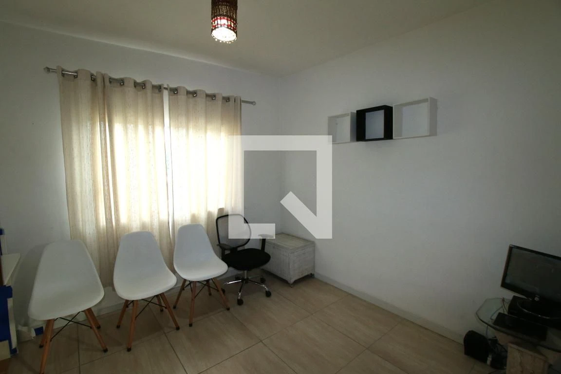Unfurnished house for rent with 4 bedrooms and private garden — photo 22