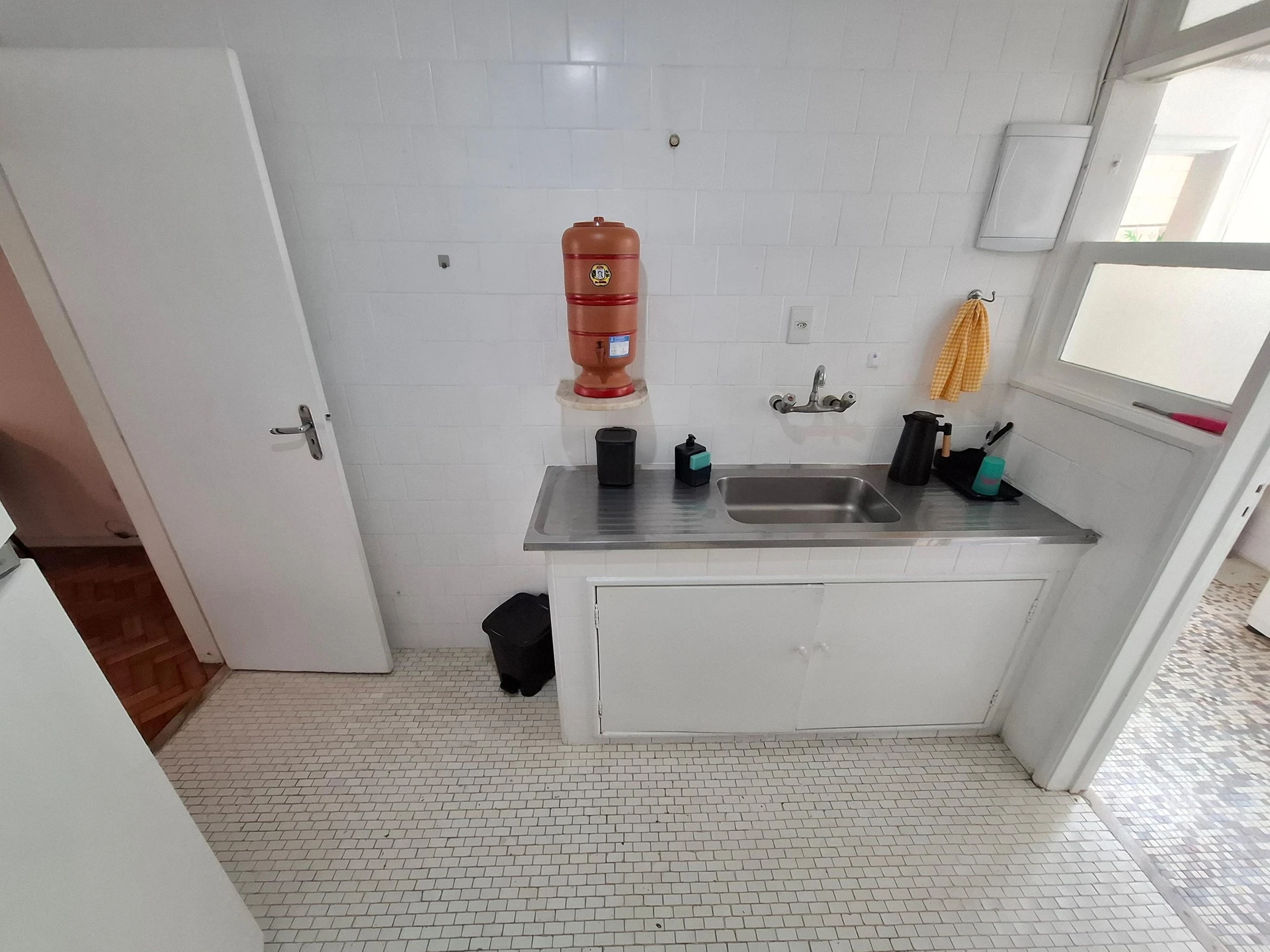 Furnished 4-bedroom apartment with 2 bathrooms — photo 23