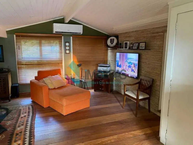 Casa sem mobília de 290 m² com 5 quartos e churrasqueira — photo 3