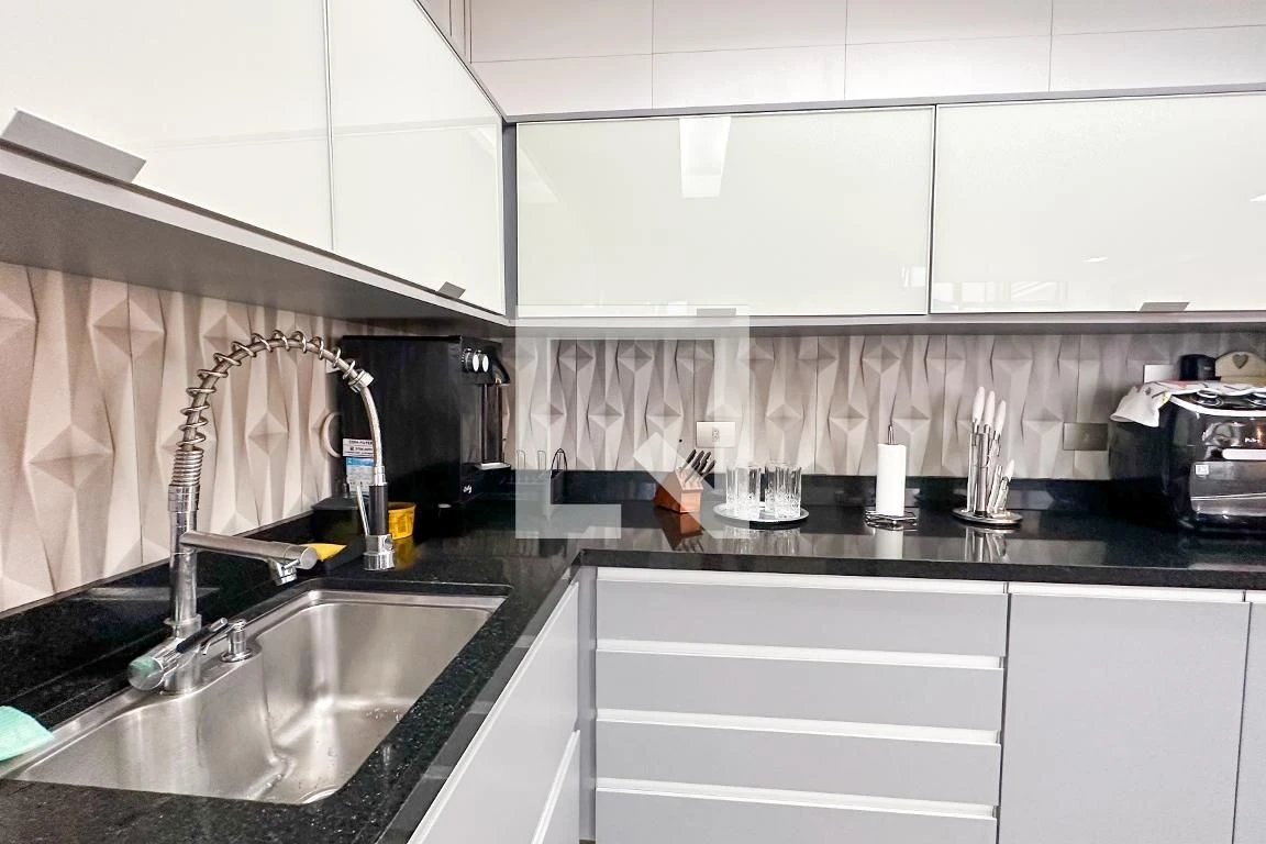 Furnished apartment, 144 m², with a walk-in closet — photo 58