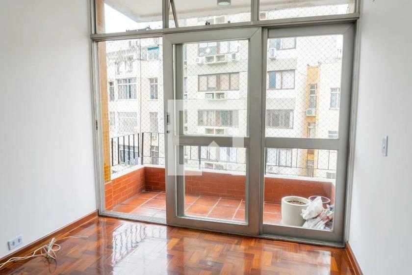 2-bedroom apartment with a grill on the balcony