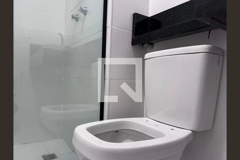 98 m² apartment with 3 bedrooms and a glassed-in balcony — photo 4