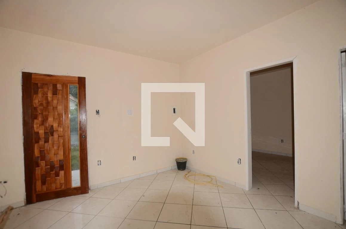 Будинок без меблів із вбудованою кухнею та приватним садом — photo 13