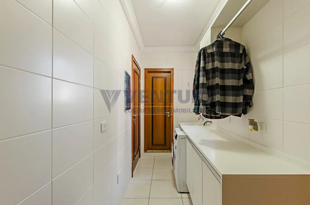 Furnished 3-bedroom apartment with open gas kitchen — photo 48