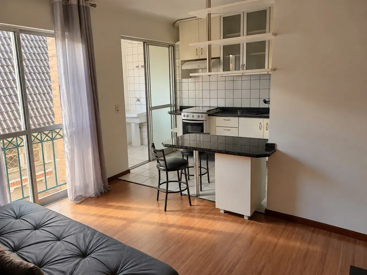 Apartamento com piso de madeira ou laminado, São Francisco