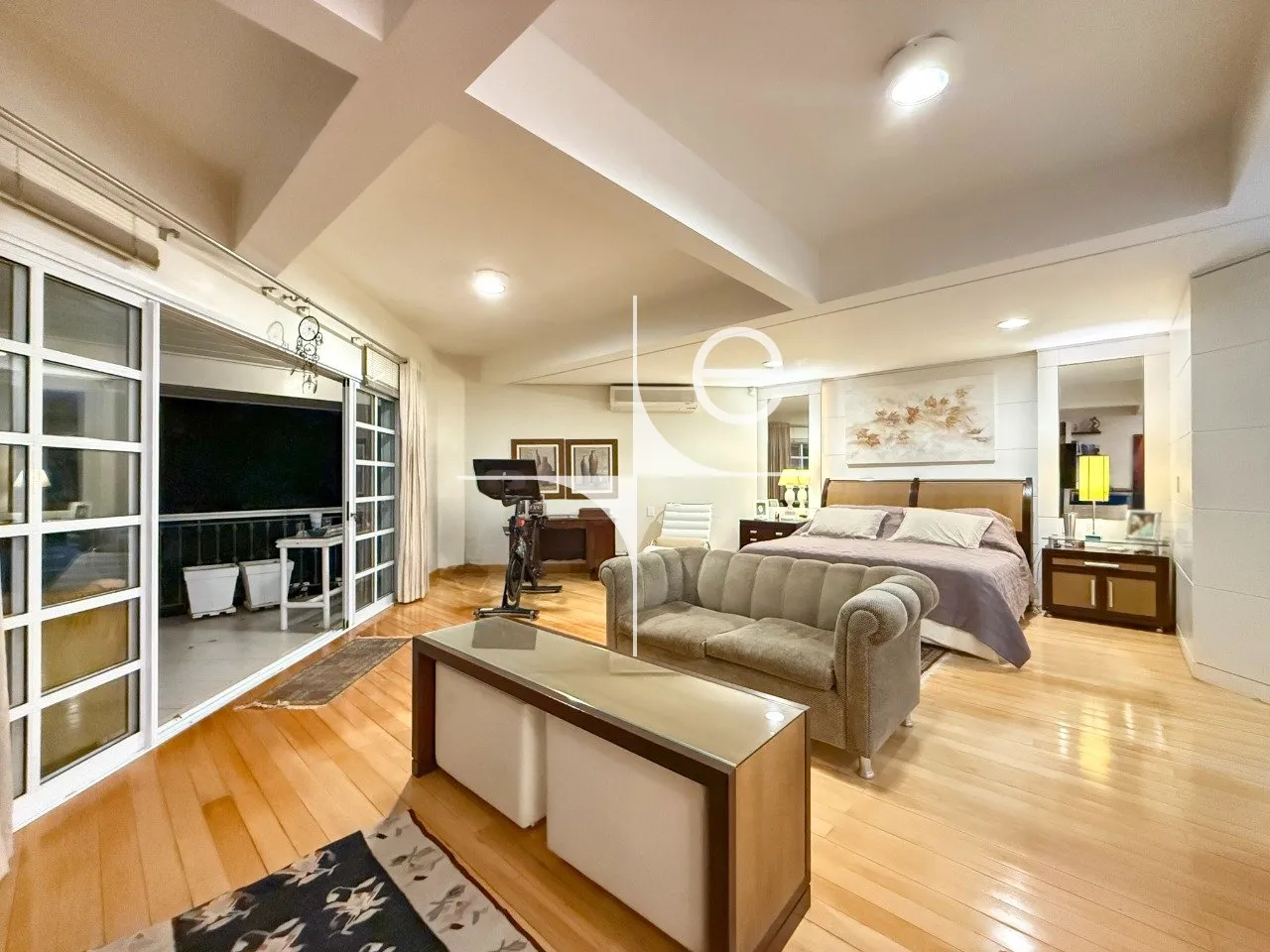 Casa mobiliada com 5 quartos e 4 vagas, com jardim — photo 18