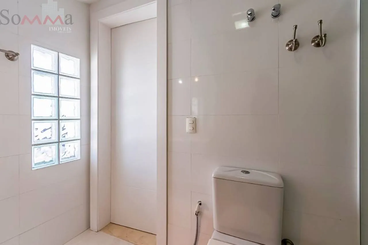 Furnished house, 323 m², with a bathtub — photo 24