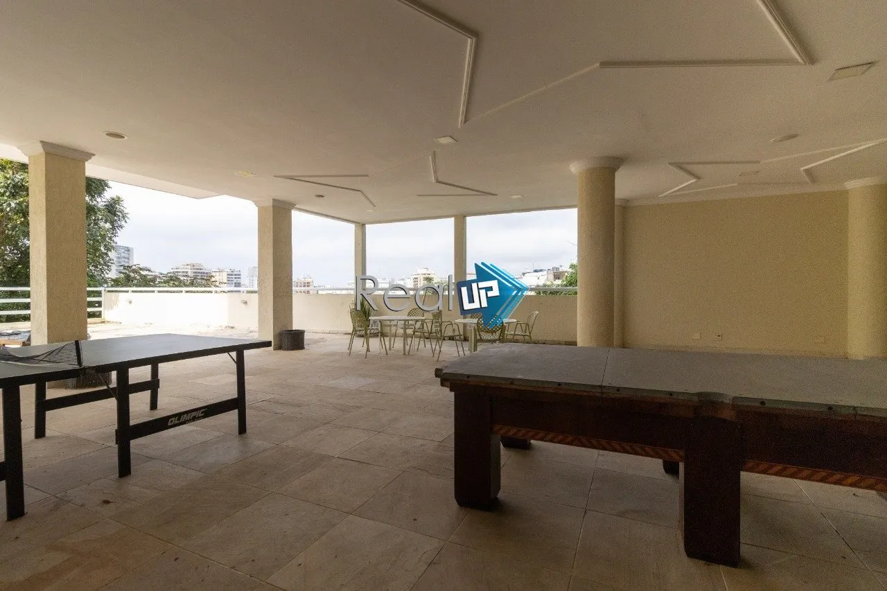 Condominium house with 5 bedrooms and 1081 m² plus laundry — photo 74