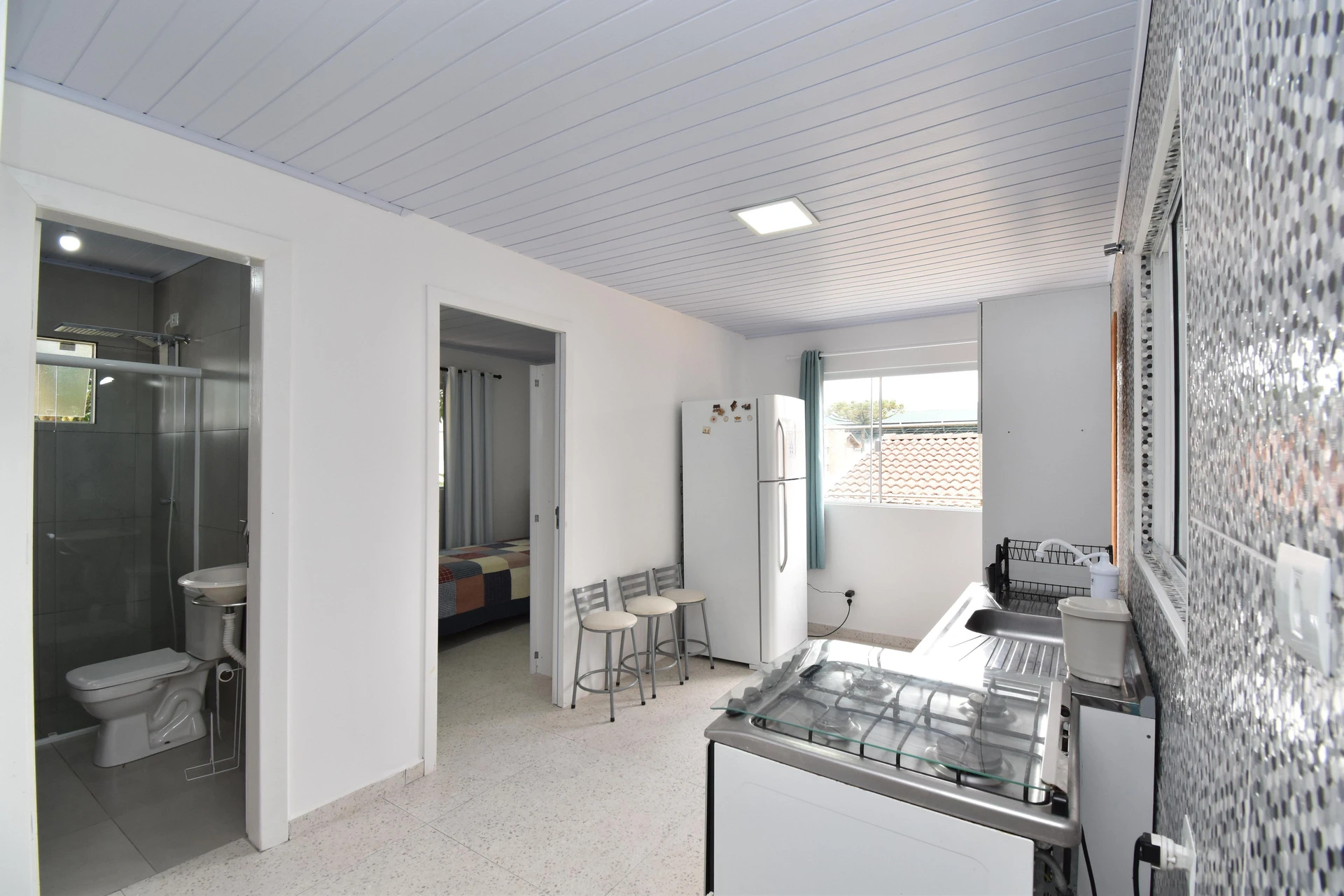 Furnished 2-bedroom apartment, 60 m² — photo 10