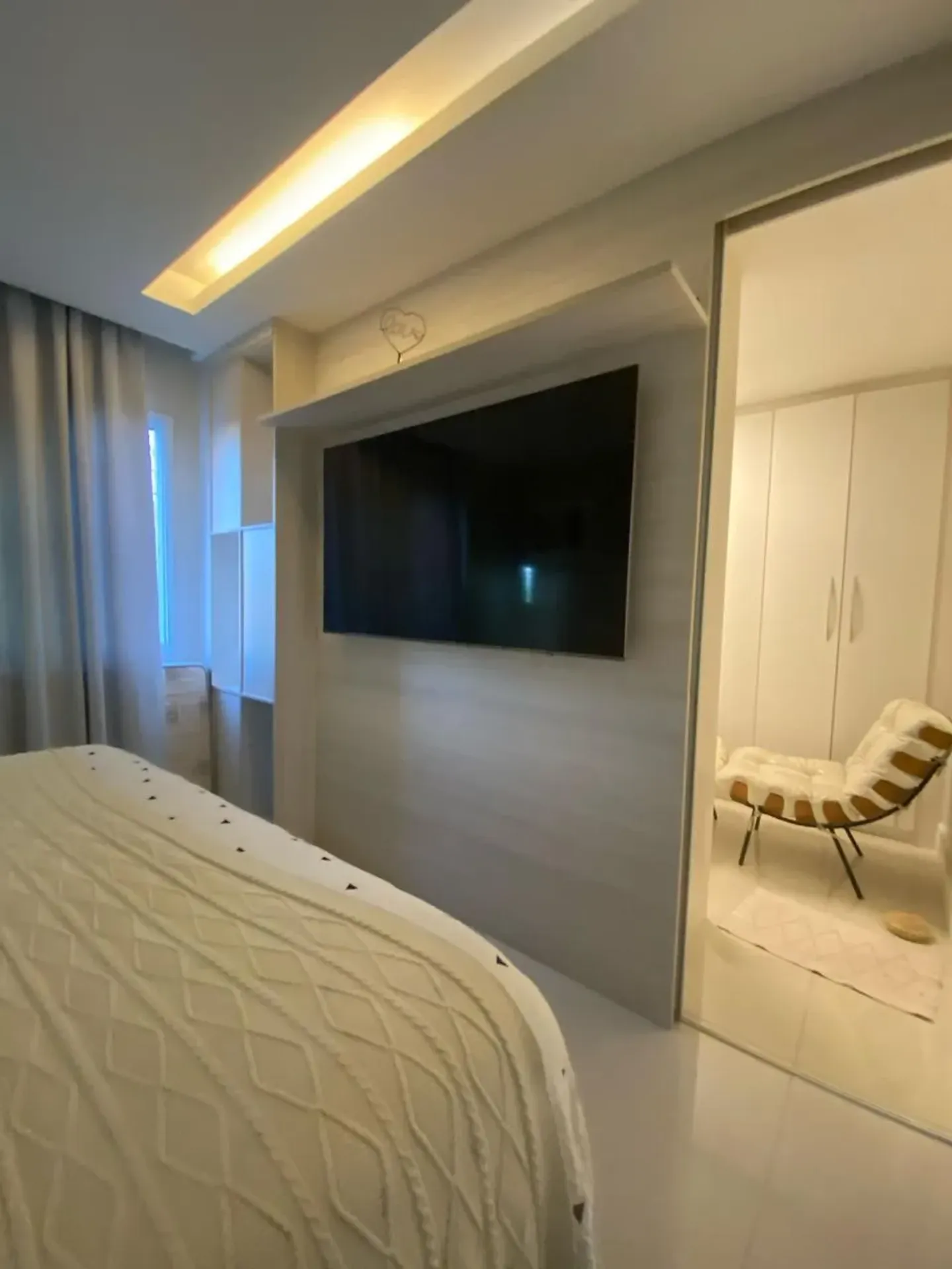 Home office in a 4-bedroom apartment, 110 m² — photo 10