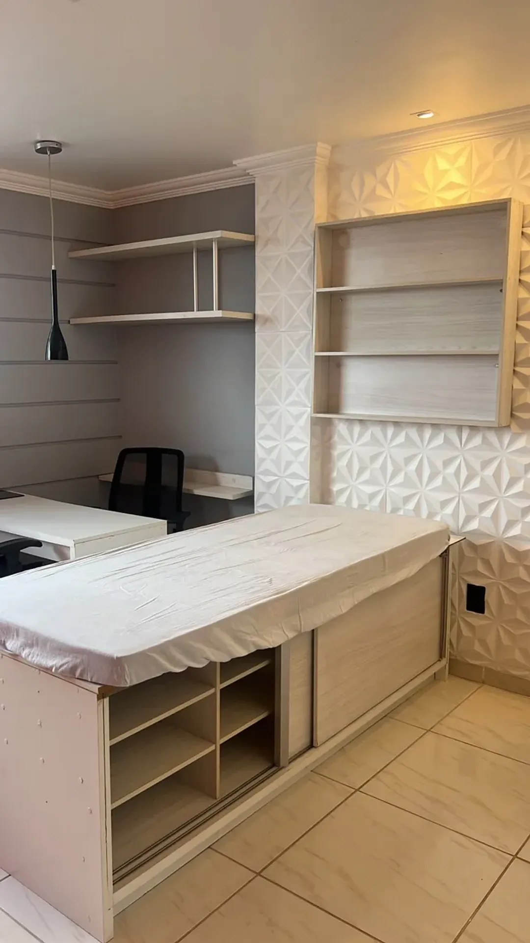 Estudio sin amueblar en el 6º piso con 1 plaza y balcón — photo 3