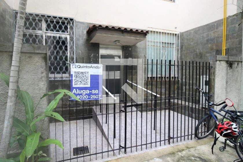 Apartamento sin amueblar de 1 dormitorio y balcón — photo 27