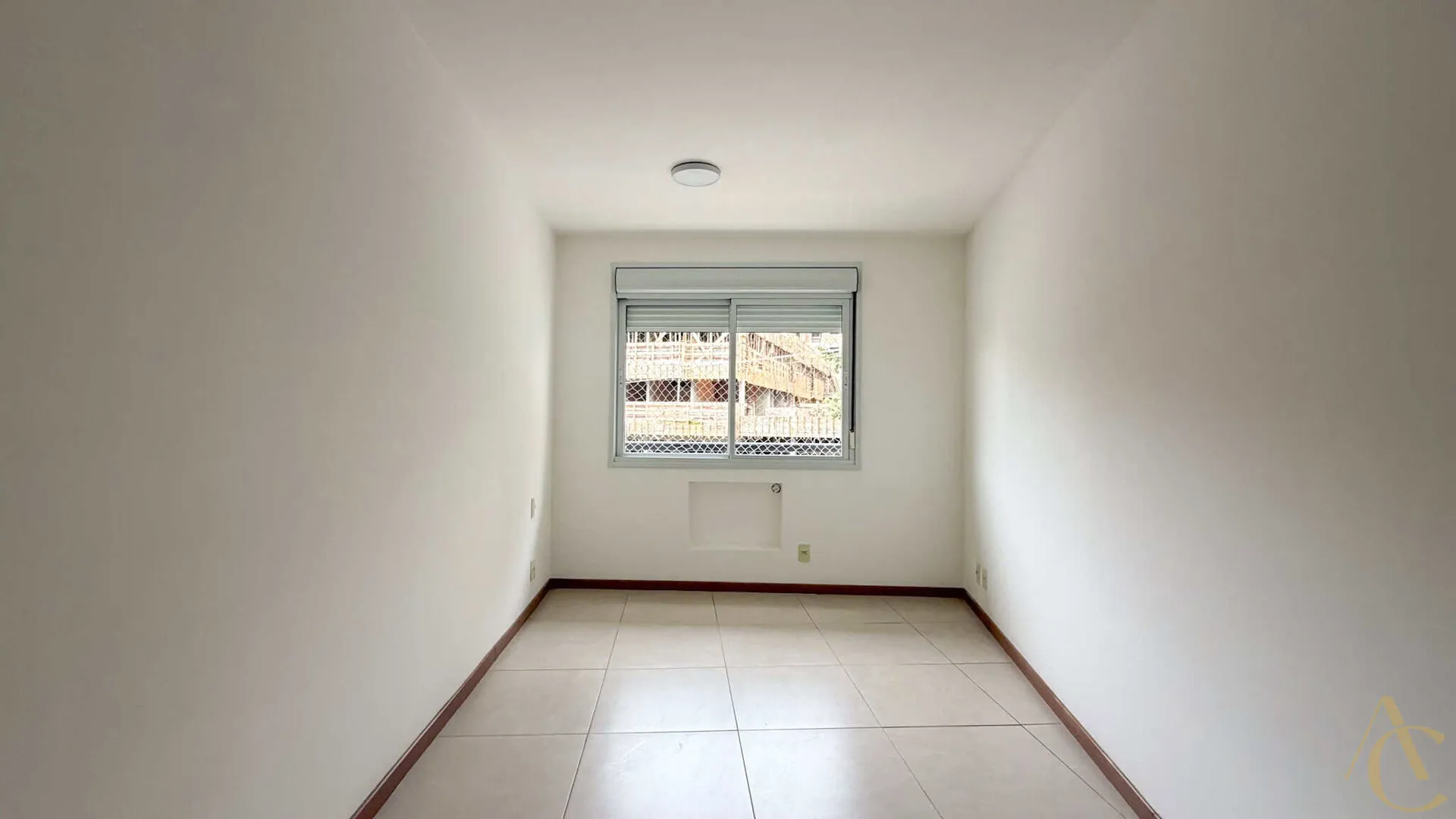 Apartamento de 130 m² com 3 quartos e piscina no condomínio — photo 41