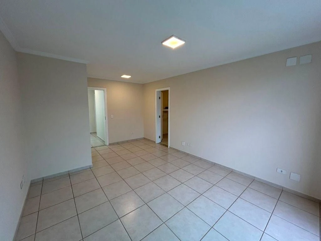 Unfurnished house with gas kitchen and 2 parking spaces — photo 4