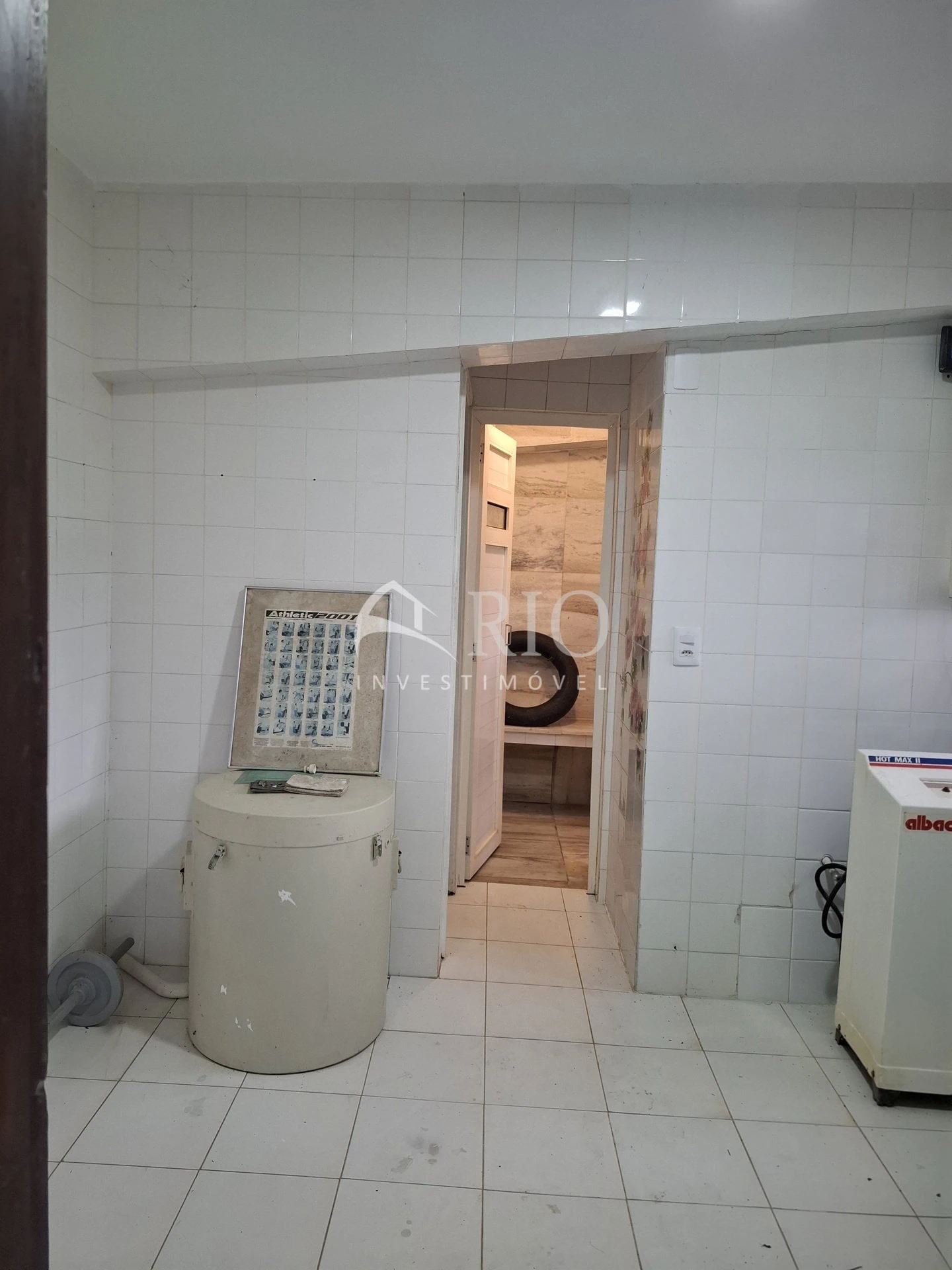Furnished house with 4 bedrooms and 945 m², 4 parking — photo 17