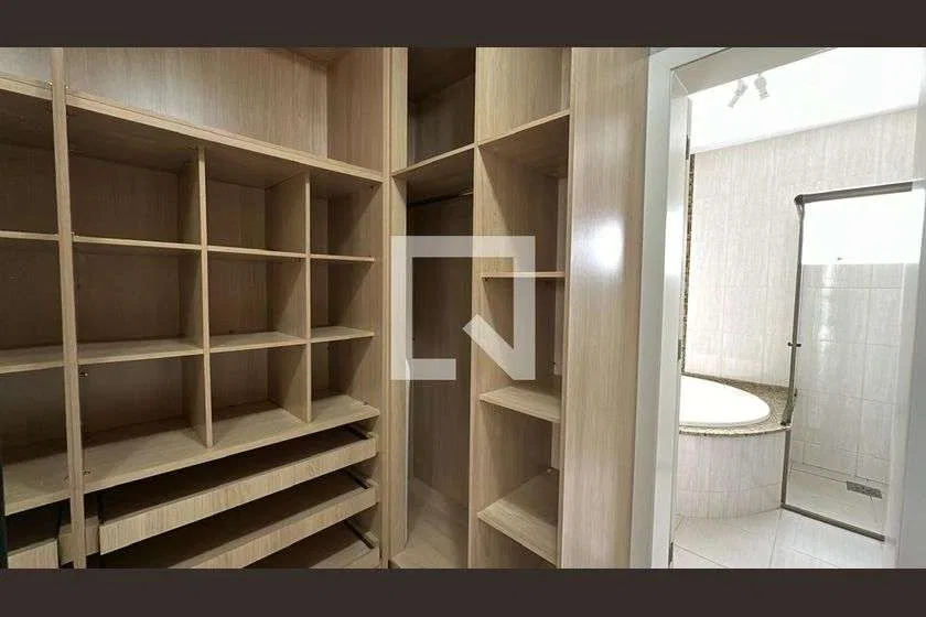 Home office in a 3-bedroom house, 180 m² — photo 20