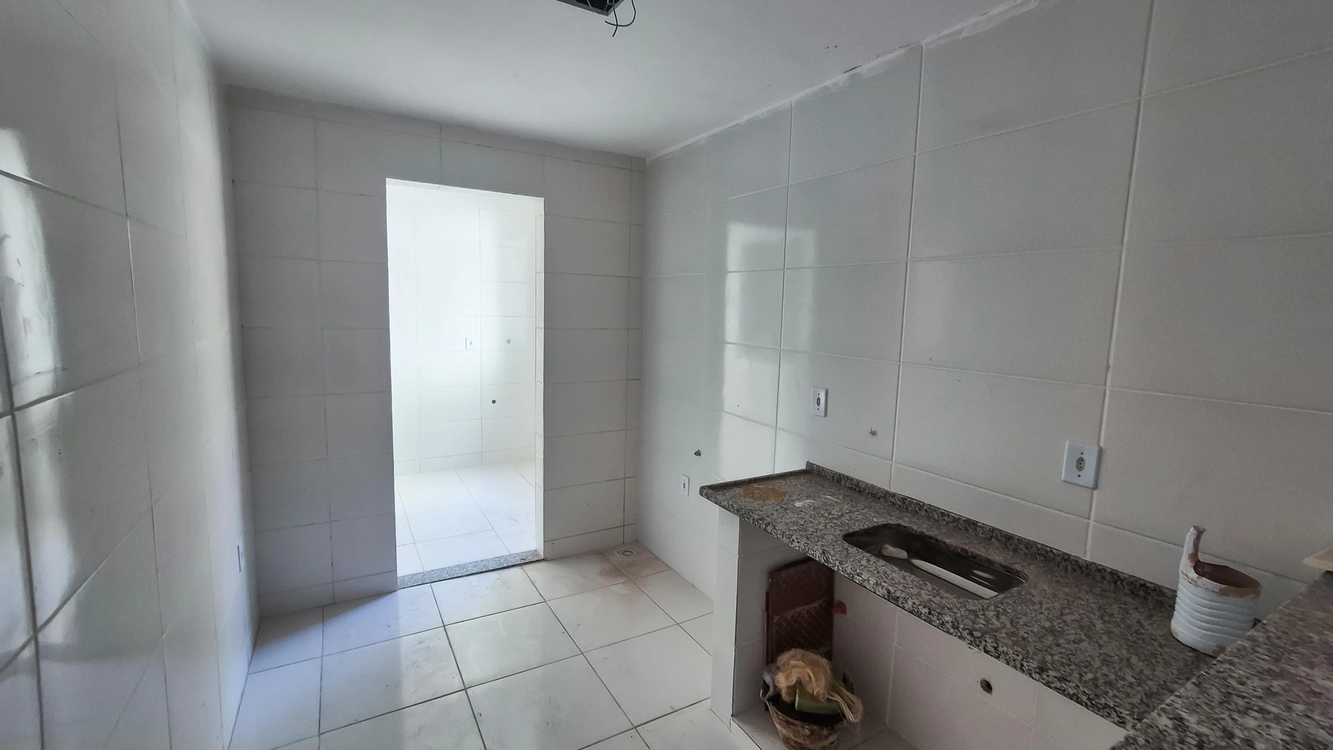 2-bedroom unfurnished apartment with closed kitchen — photo 13