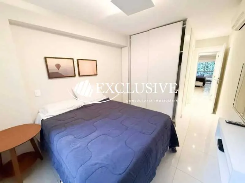 Furnished apartment, 96 m², with floor-to-ceiling windows — photo 15