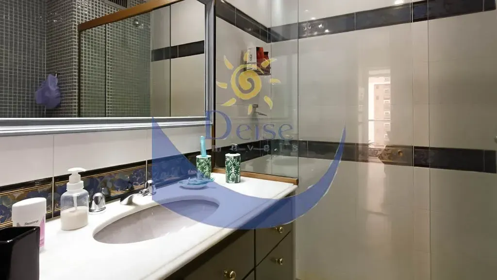 Furnished apartment, 80 m², with wood or laminate floors — photo 11