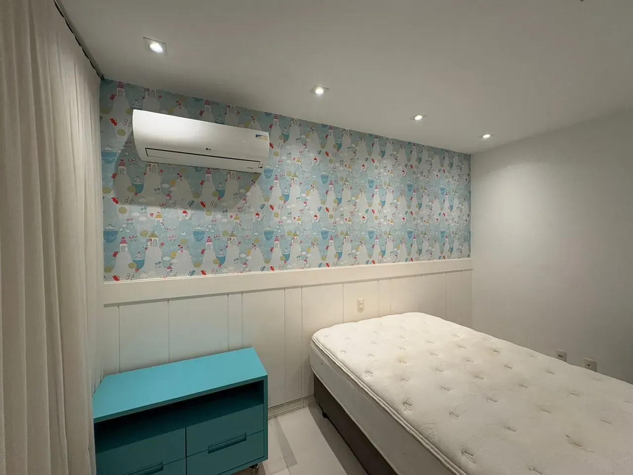 Furnished 6-suite house with 640 m² and 4 parking — photo 12