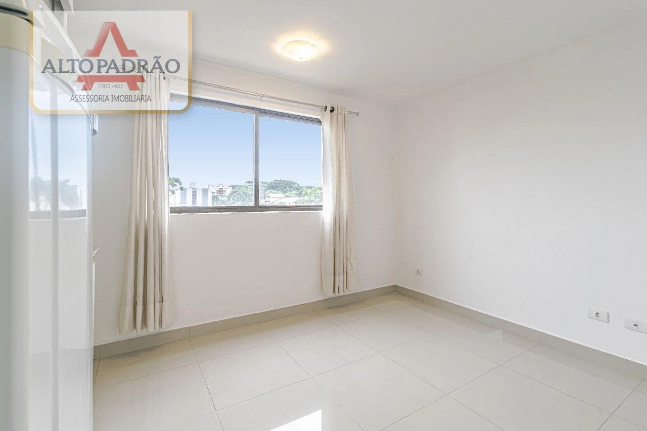One-bedroom apartment with a washing machine in Curitiba — photo 14