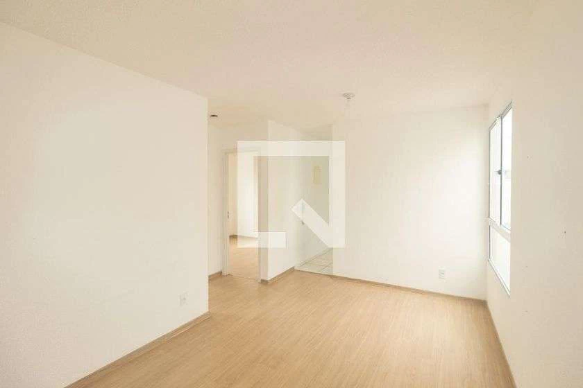 46 m² apartment with a closed-off kitchen and parking — photo 8