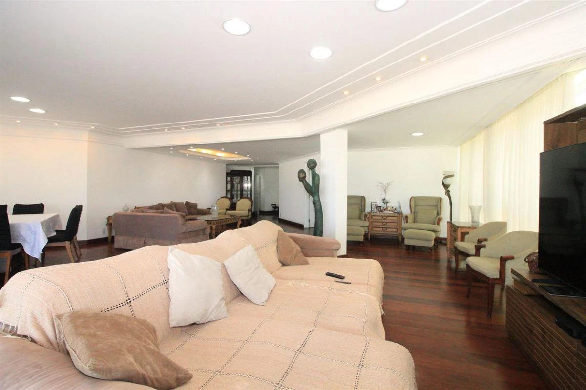 Furnished 4-bedroom apartment with 2 en-suites and 274 m² — photo 19