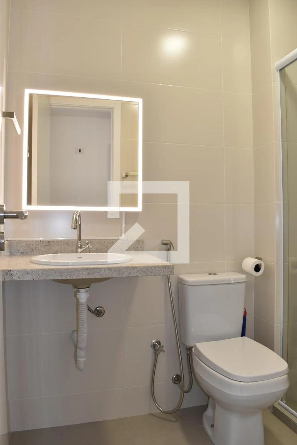 Студія 24 м² з пральною машиною та робочим місцем — photo 32