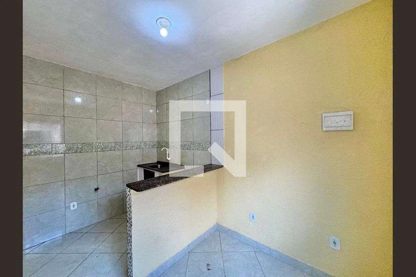 Casa para aluguel sem vaga, 1 quarto e 28 m² — photo 3