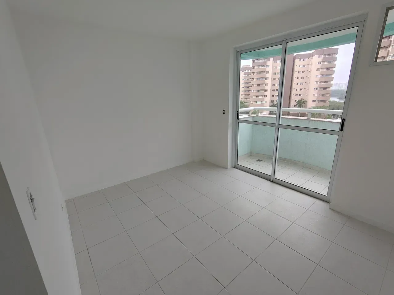 77 m² apartment with 2 bedrooms and 2 bathrooms — photo 11