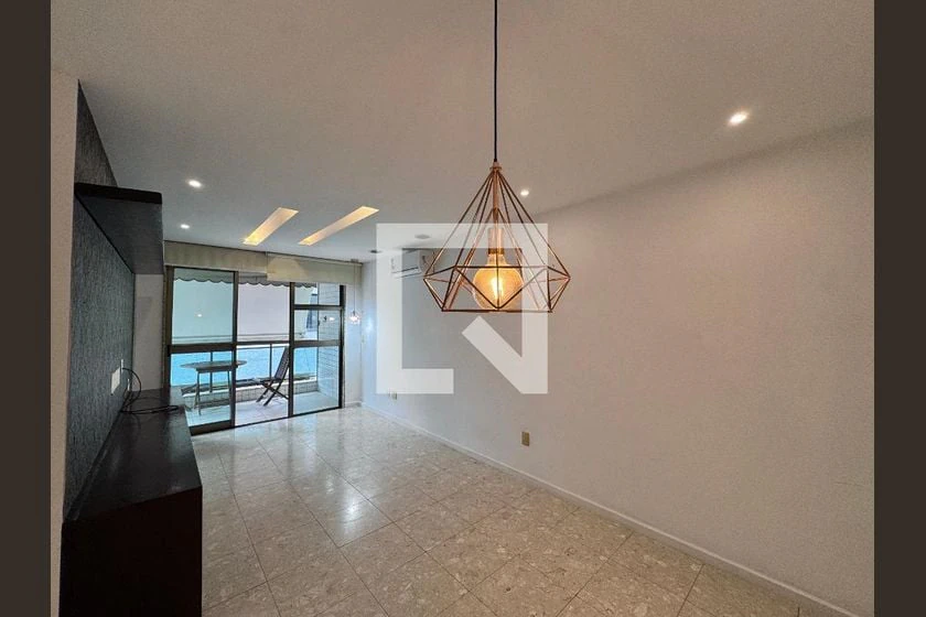 Floor-to-ceiling windows in a 3-bedroom apartment, 90 m² — photo 11